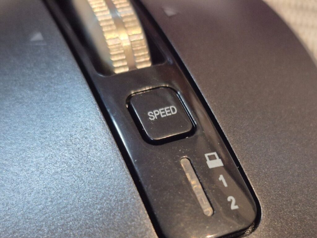 SPEEDボタンで速度切り替え